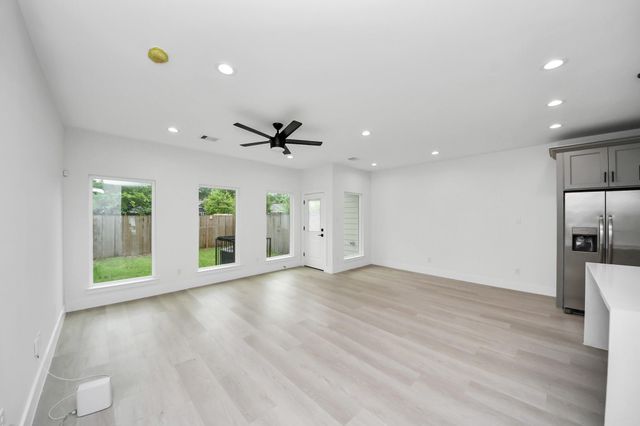 8218 Lawler Street, Houston, TX 77051
