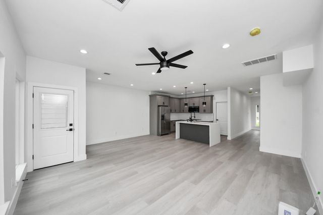 8218 Lawler Street, Houston, TX 77051