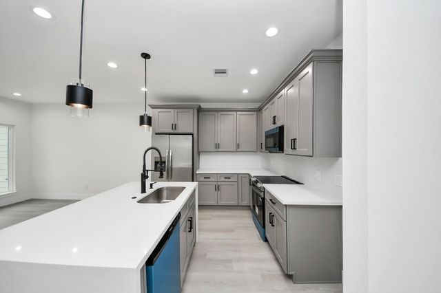 8218 Lawler Street, Houston, TX 77051