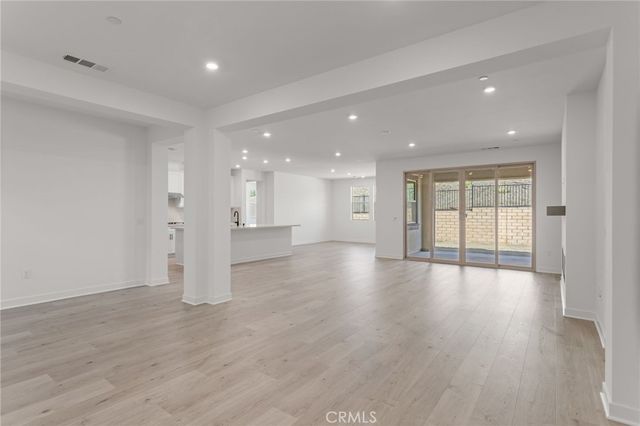 1381 Amanda Glen S, Escondido, CA 92029