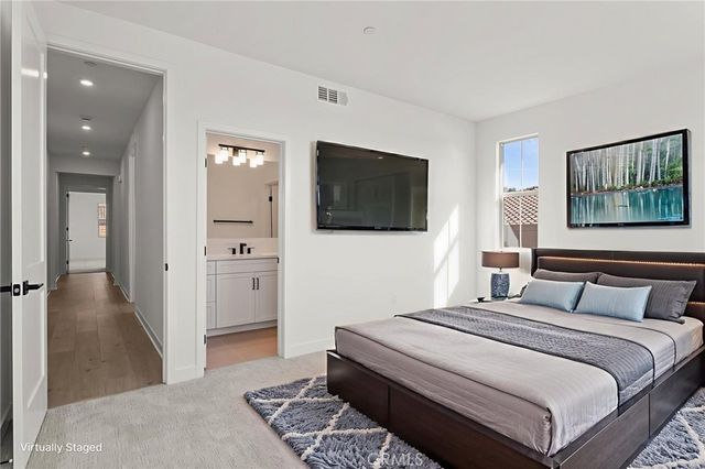 1381 Amanda Glen S, Escondido, CA 92029