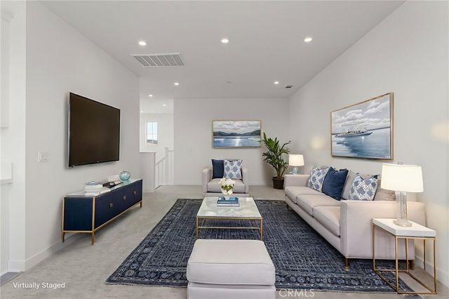 1381 Amanda Glen S, Escondido, CA 92029