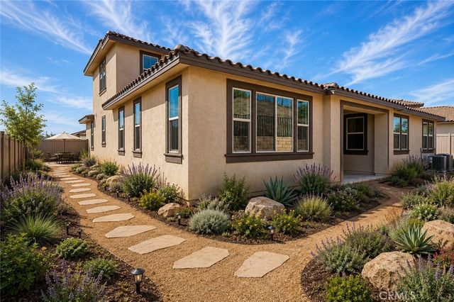 1381 Amanda Glen S, Escondido, CA 92029