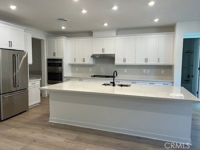 1381 Amanda Glen S, Escondido, CA 92029