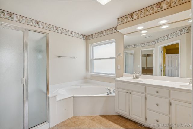 4200 W Kent Street, Broken Arrow, OK 74012