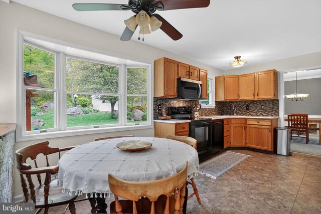 32 RIDGE RUN RD, Sellersville, PA 18960