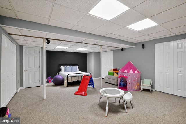 32 RIDGE RUN RD, Sellersville, PA 18960