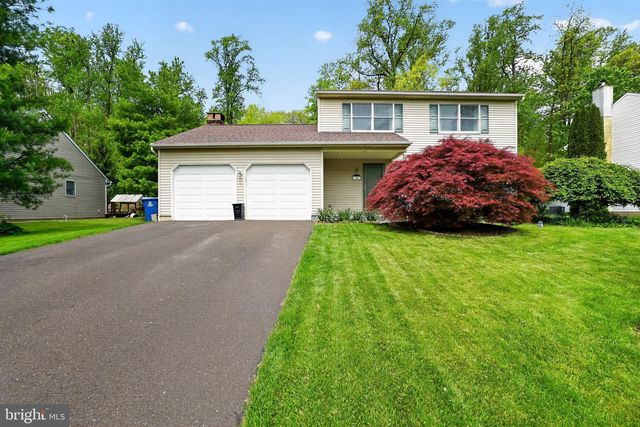 32 RIDGE RUN RD, Sellersville, PA 18960