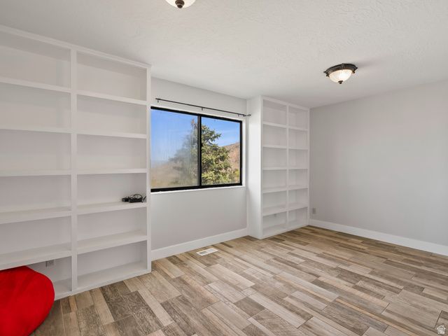3322 S MONTE VERDE DR, Salt Lake City, UT 84109