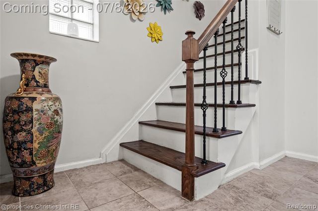23844 Cherry Hill Street, Dearborn, MI 48124