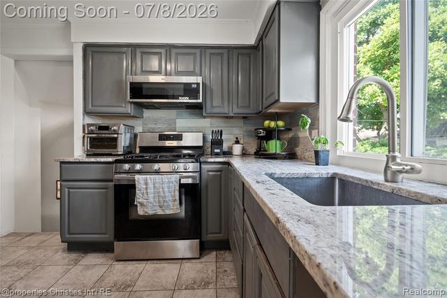 23844 Cherry Hill Street, Dearborn, MI 48124