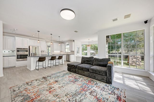 3300 Onion Hollow CV, Austin, TX 78739