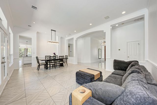 3300 Onion Hollow CV, Austin, TX 78739