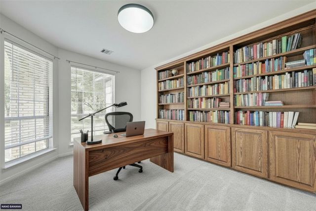 3300 Onion Hollow CV, Austin, TX 78739