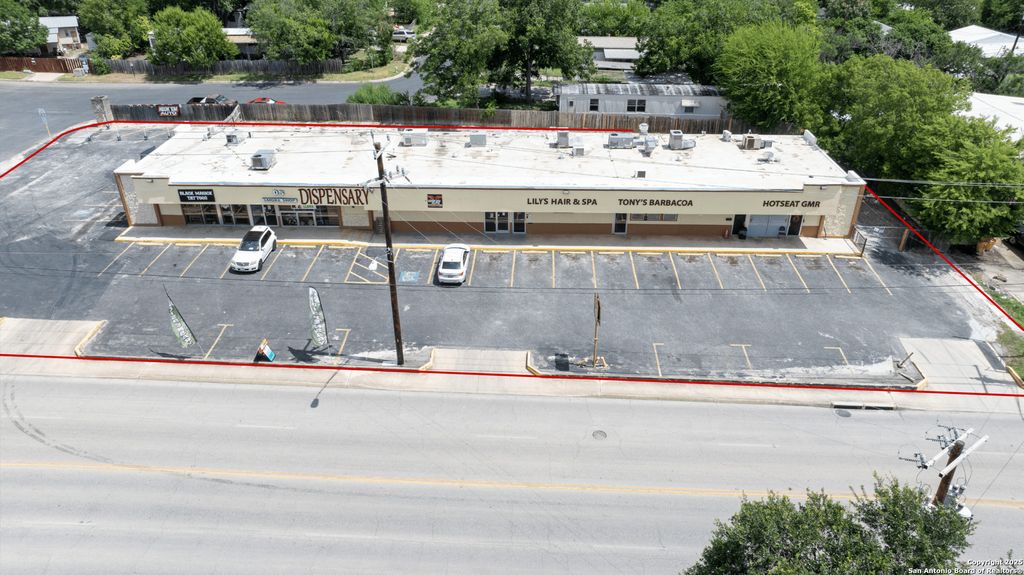 6353 Montgomery Dr, San Antonio, TX 78239