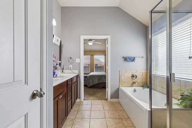 1100 Diablo Pass, Fort Worth, TX 76052