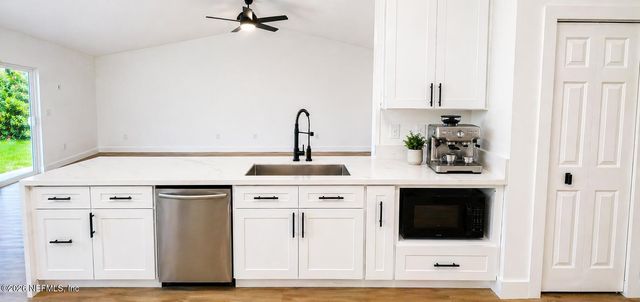 6369 SPRING HOLLOW Court, Jacksonville, FL 32218