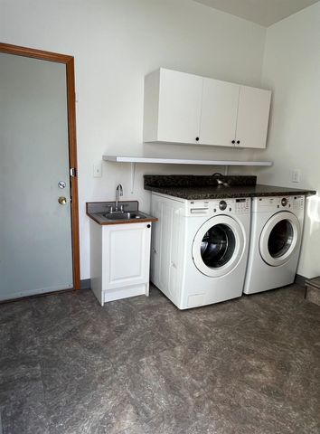 875 LANCASTER DRIVE, Fairbanks, AK 99712