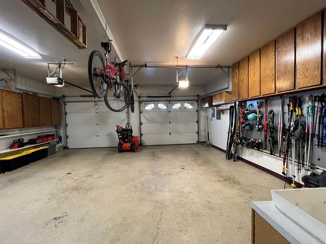 875 LANCASTER DRIVE, Fairbanks, AK 99712