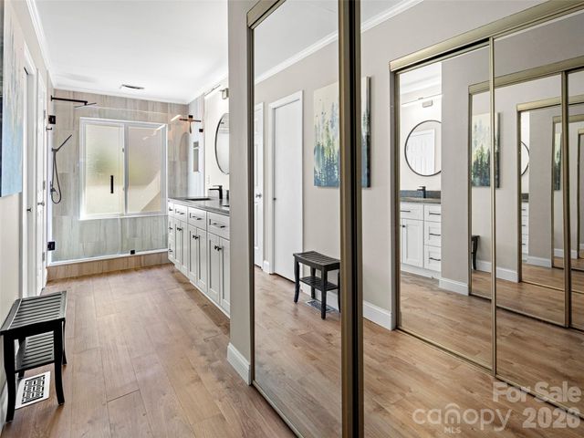 120 Deerlake Drive, Asheville, NC 28803