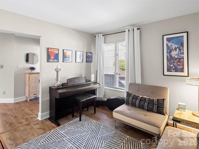 120 Deerlake Drive, Asheville, NC 28803