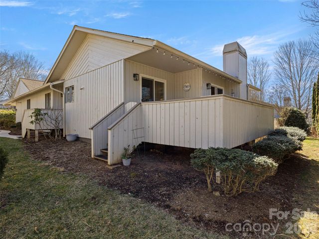 120 Deerlake Drive, Asheville, NC 28803