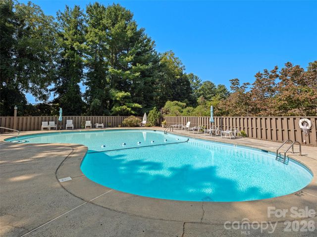 120 Deerlake Drive, Asheville, NC 28803