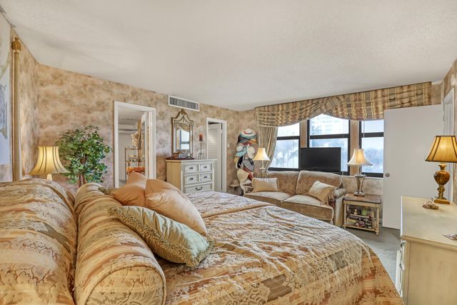 2800 N Ocean Drive A-3c, Riviera Beach, FL 33404