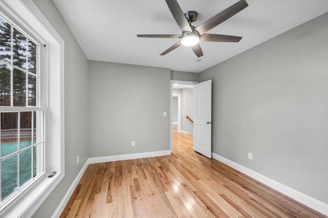 6 High Bluff Rd, Belchertown, MA 01007