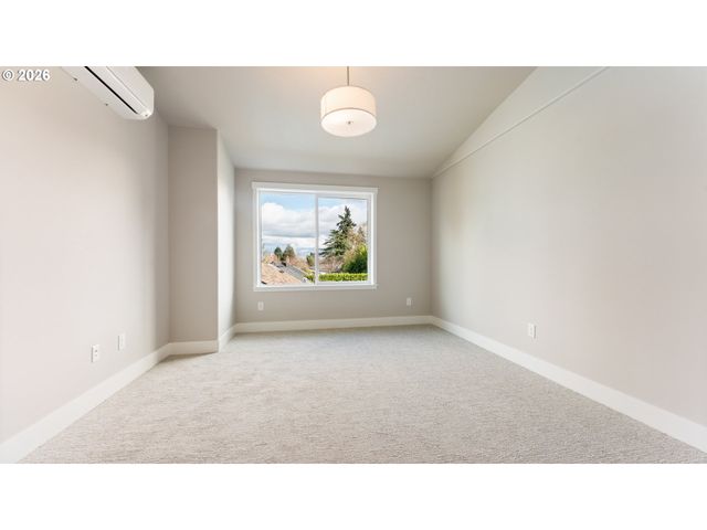 9408 N ST. LOUIS Ave, Portland, OR 97203