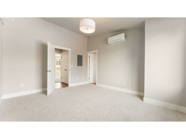 9408 N ST. LOUIS Ave, Portland, OR 97203