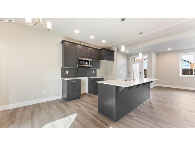 9408 N ST. LOUIS Ave, Portland, OR 97203