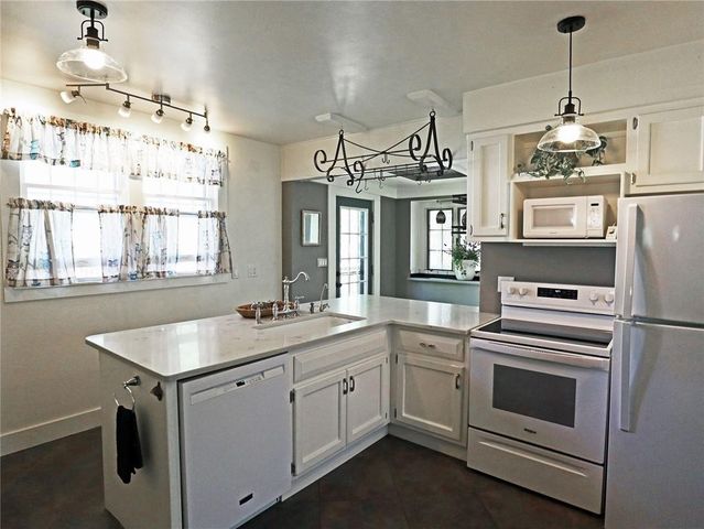301 W Washington Street, Harrisonville, MO 64701