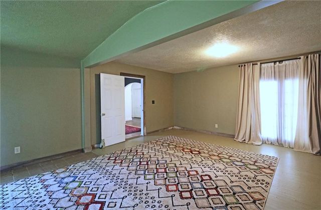 301 W Washington Street, Harrisonville, MO 64701