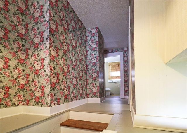301 W Washington Street, Harrisonville, MO 64701