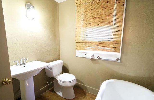 301 W Washington Street, Harrisonville, MO 64701