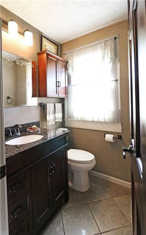 301 W Washington Street, Harrisonville, MO 64701