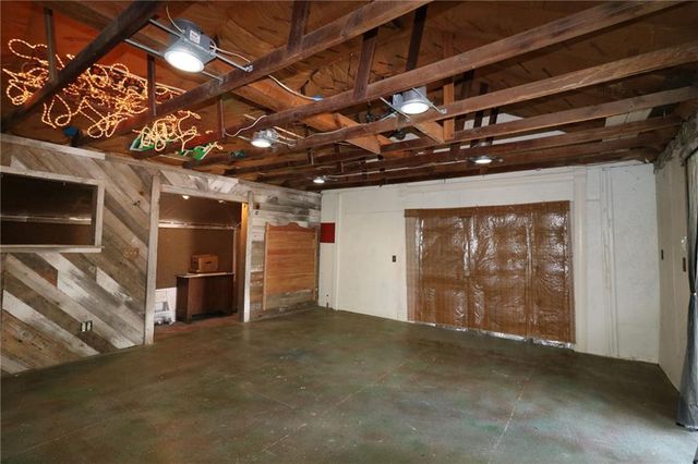 301 W Washington Street, Harrisonville, MO 64701