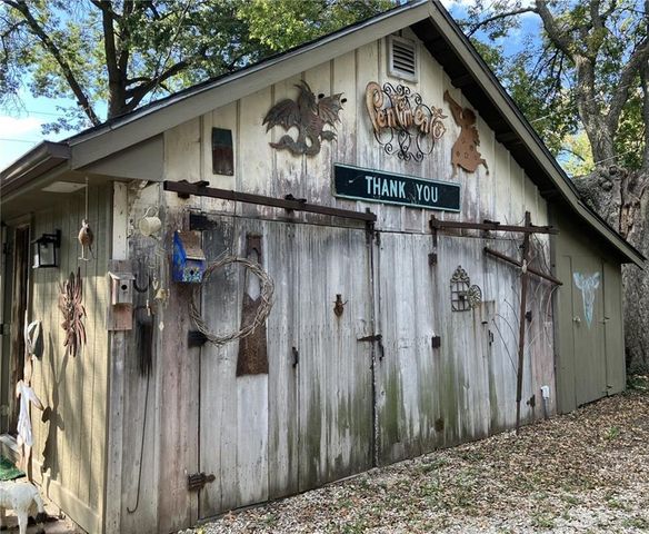 301 W Washington Street, Harrisonville, MO 64701
