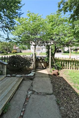 301 W Washington Street, Harrisonville, MO 64701