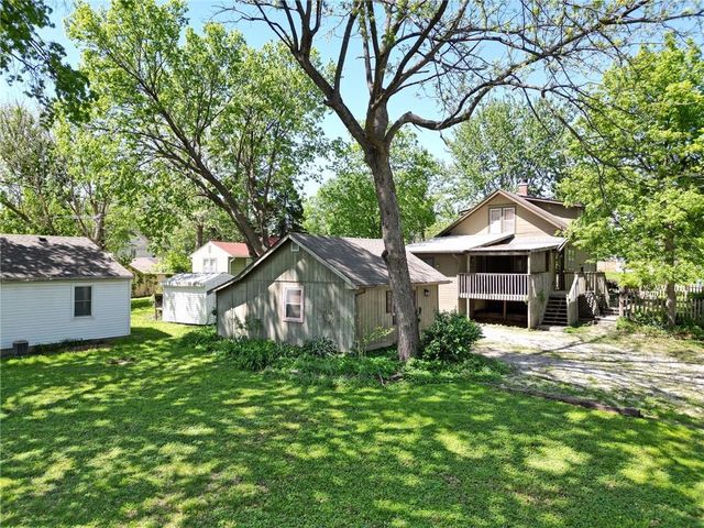301 W Washington Street, Harrisonville, MO 64701