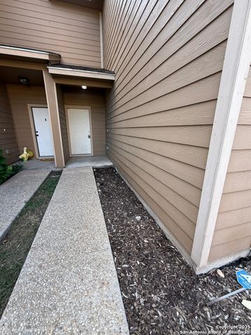 17 oak, San Antonio, TX 78216