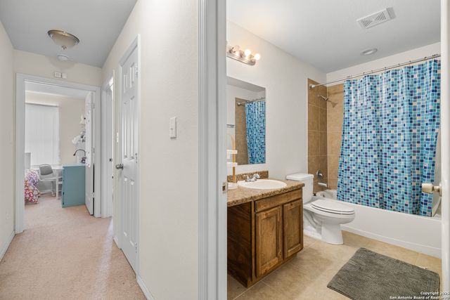 17 oak, San Antonio, TX 78216