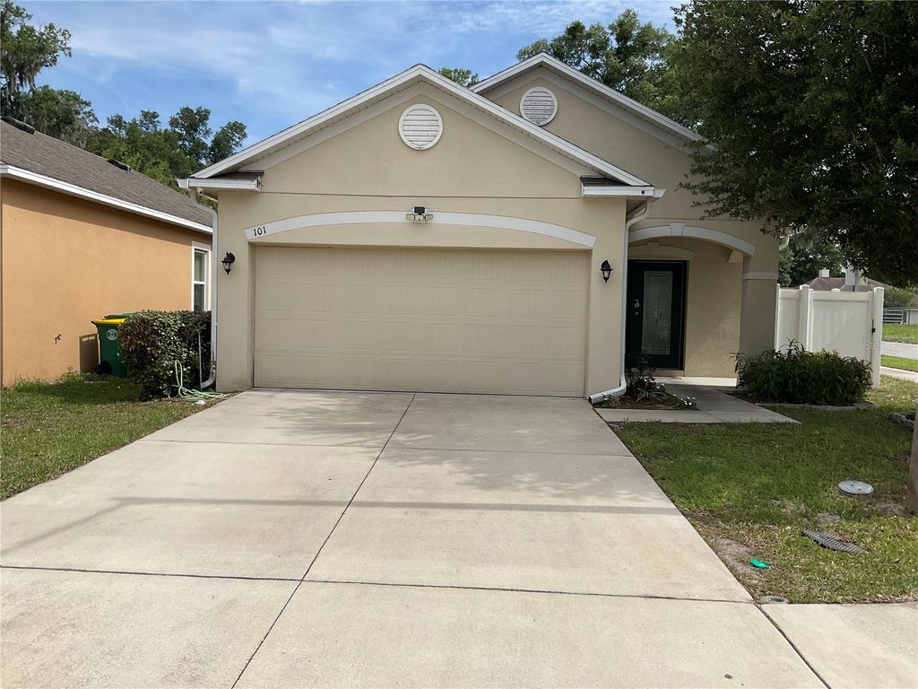101 HURST COURT, Deland, FL 32724