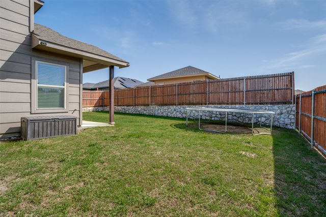 2209 Hanover Street, Farmersville, TX 75442