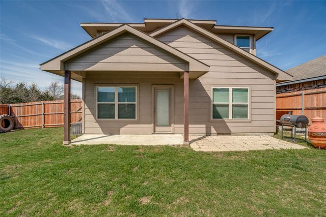 2209 Hanover Street, Farmersville, TX 75442
