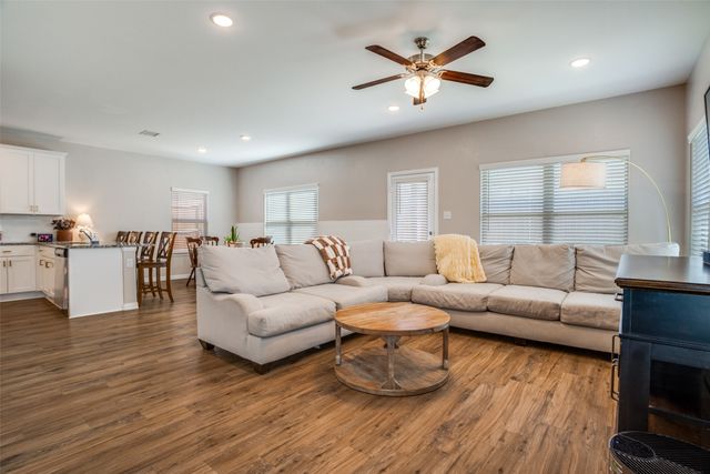 2209 Hanover Street, Farmersville, TX 75442