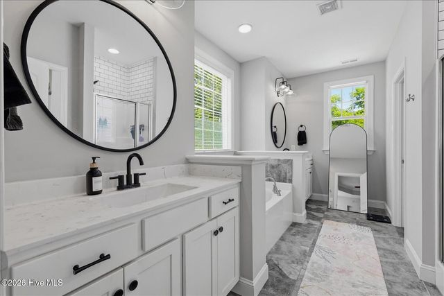 5008 Laurenbridge Lane, Wilmington, NC 28409