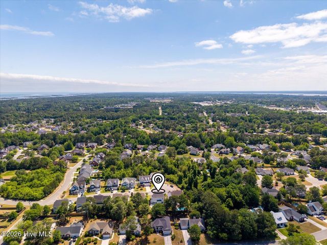 5008 Laurenbridge Lane, Wilmington, NC 28409