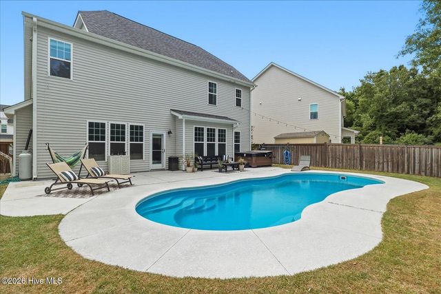 5008 Laurenbridge Lane, Wilmington, NC 28409